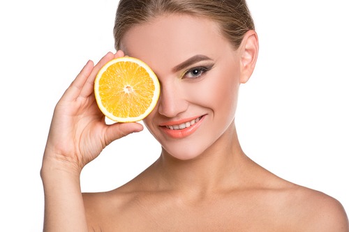 ¿Qué es la vitamina C y por qué es esencial para la piel?